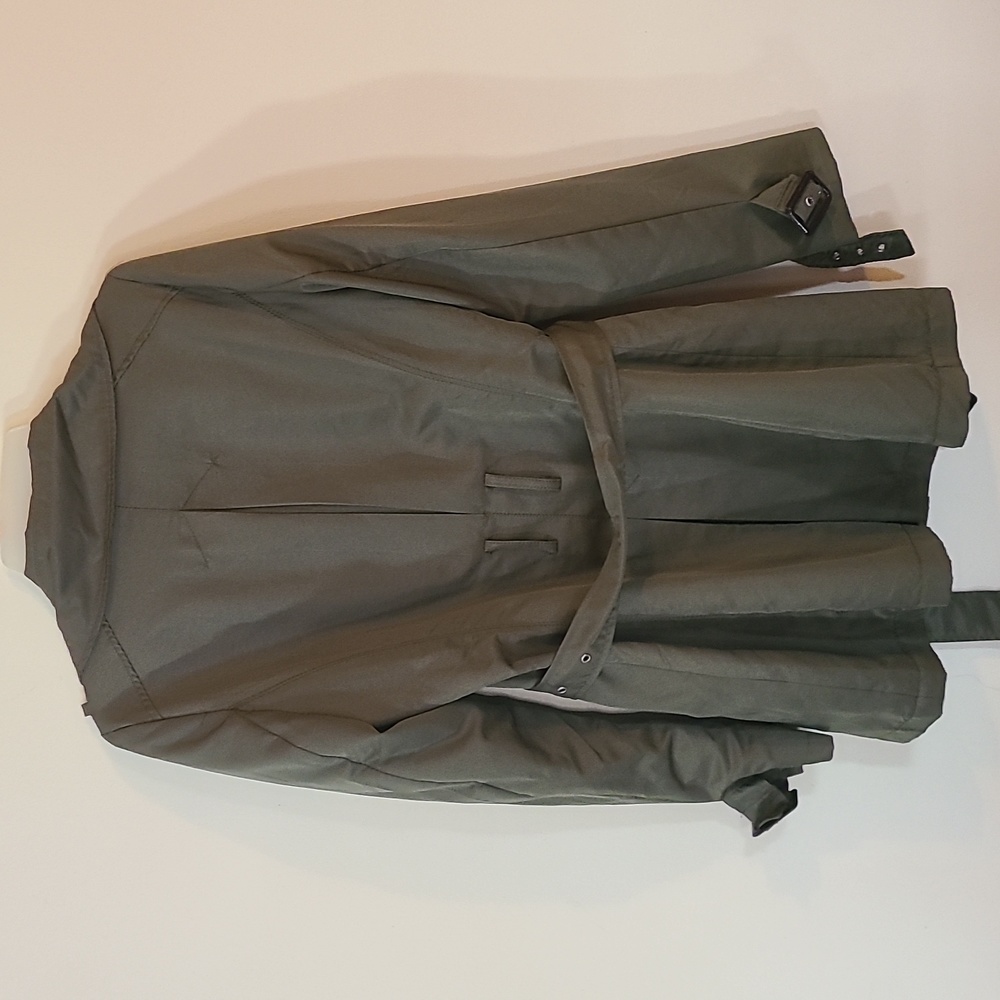 Green belted jacket - Picture 3 of 3